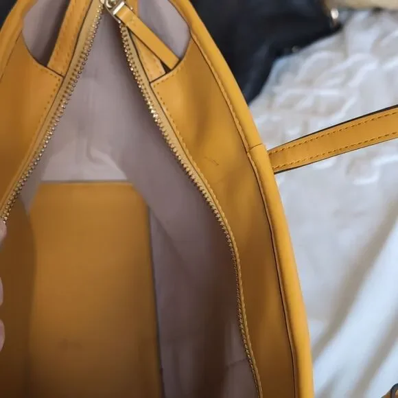 ✨ TORY BURCH Gemini Link Tote Bag - Picture 13 of 16